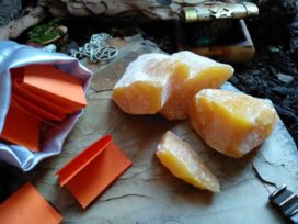 Livingmind.de - Fichtenharz Räucherwerk Räucherharz