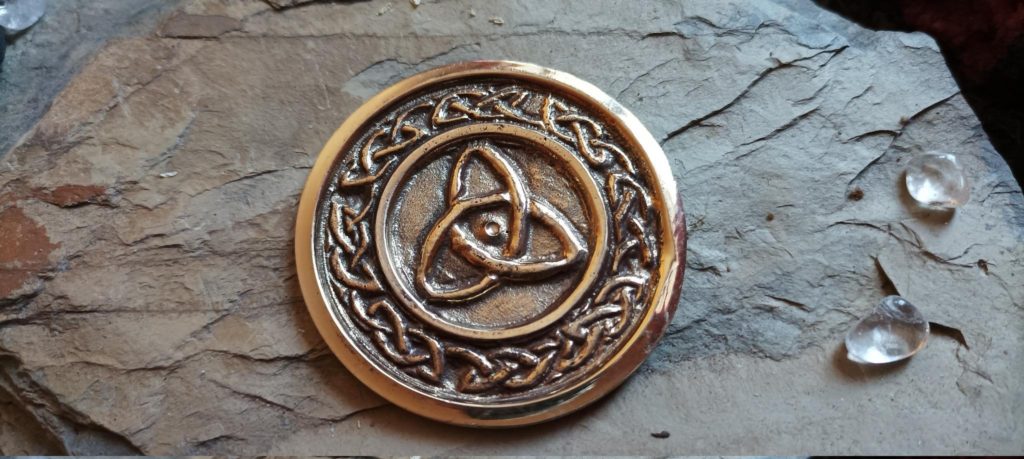 Münze Dreifachknoten 5,5 cm