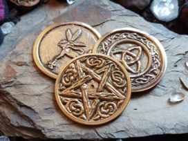 Alternative view of Münze Dreifachknoten 5,5 cm